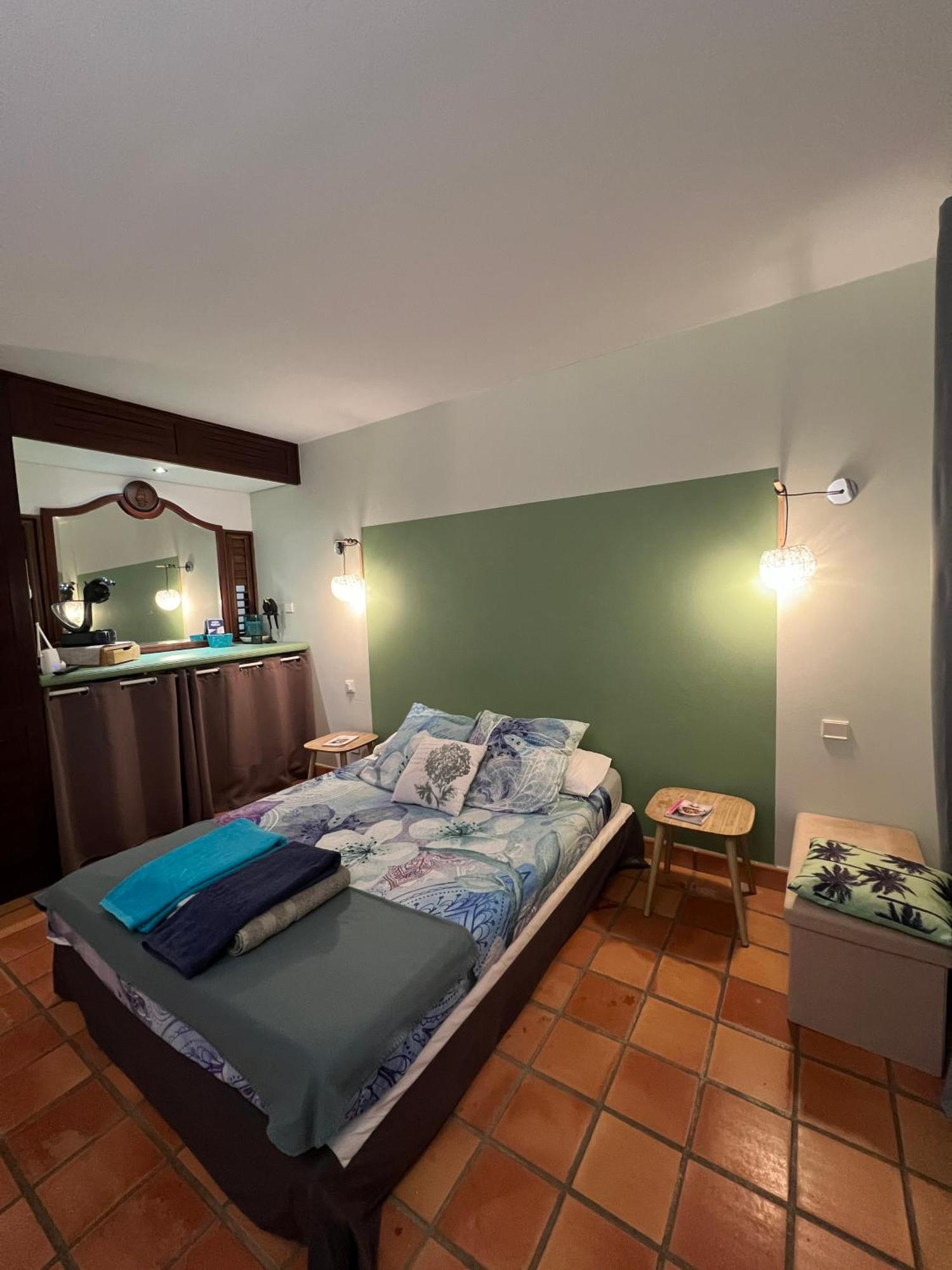 Ananas Premium - Sejour Detente T2 Vue Mer Avec Balcon Prive A Tartane Trinité  Extérieur photo